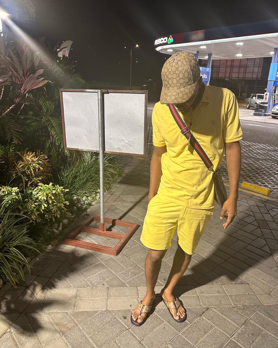 Allantae3's tweet photo. She Seh Mi Fi Take The PUSSY from har she like bad up 🔥🔥🔥
#selflove #badman #shelovebadman #GoodMorningEveryone #Lovestory #thursdayvibes https://t.co/zKDuCMdryI
