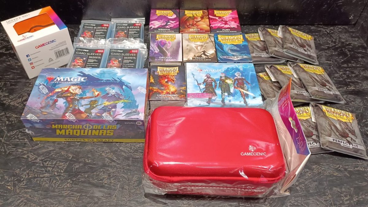 ComarcaJaen's tweet photo. Ya nos ha llegado a "La Comarca " la nueva edición de #DigimonCardName además de muchos otros productos para tus JCC'S, wargames y juegos de mesa favoritos.

¿A qué estás esperando? 
Lo tienes todo aquí https://t.co/ngGyd4SeM5  y en nuestra tienda física en Jaén.

¡Te esperamos! https://t.co/r2fvyFJlBU