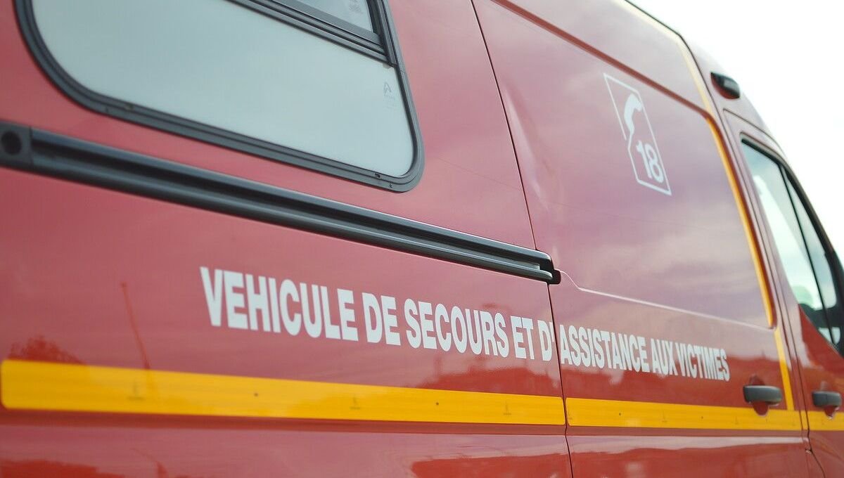 icidromeardeche's tweet photo. Un homme tué à l'arme blanche à Valence après une dispute qui a dégénéré. Son frère a été interpellé #Drôme
https://t.co/GE45V1dwrP https://t.co/xOWaM3Y8N4