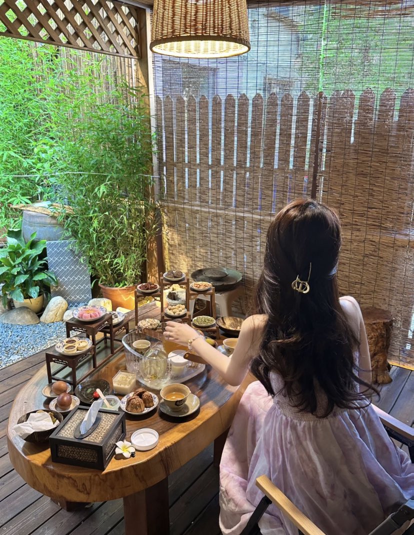min35261's tweet photo. 有人想把我闺蜜带走吗？#陕西 #西安 #渭南 #宝鸡  #美女 #性感 #反差 #熟女 #日常 #女王s #SM https://t.co/BoqzGFHYrB