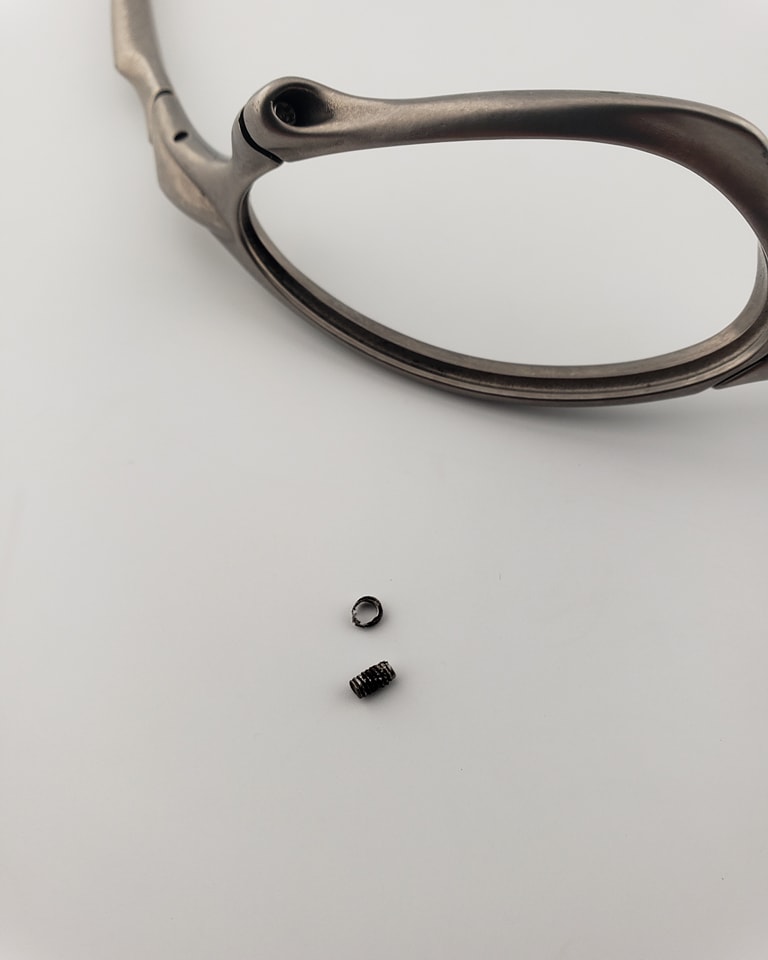 oxmparts's tweet photo. Precision extraction of a stripped orbital screw from a vintage Penny X Metal by #oakley -- https://t.co/sGTLefiN4c servicing Oakley X Metal sunglasses since 2014
#oakleyxmetal #titanium #vintage #sunglasses #oakleypenny #xmetalpenny https://t.co/jWWQlCYt2v