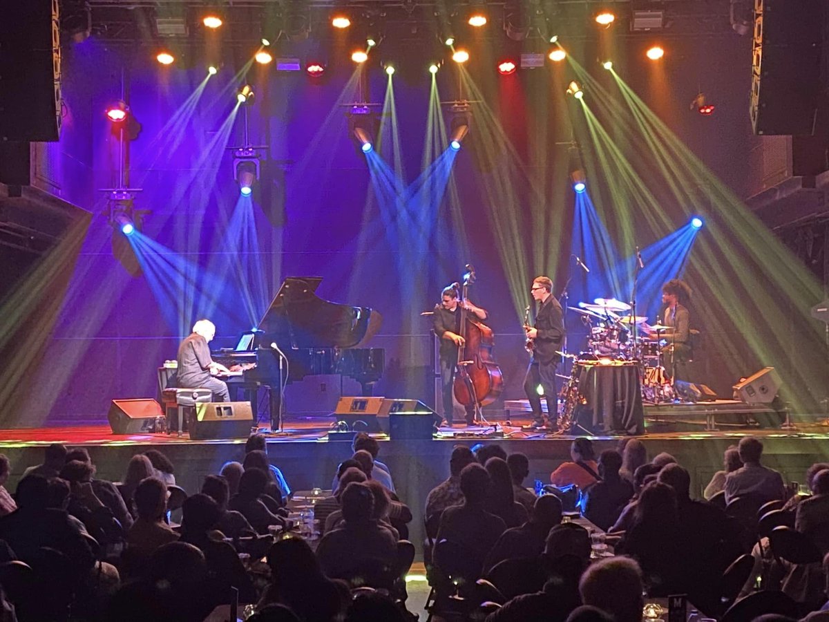 BobJamesMusic's tweet photo. Mesmerizing performance by the Bob James #Quartet at the Count Basie Theatre, The Vogel! Featuring the extraordinary talents James Adkins, Michael Palazzolo &amp; Andrey Chmut. The sold-out crowds were sensational!

#BobJames #jazz @basiecenter #concerts @AndriyChmut @jamesalexadkins https://t.co/7ofvp1OLFb