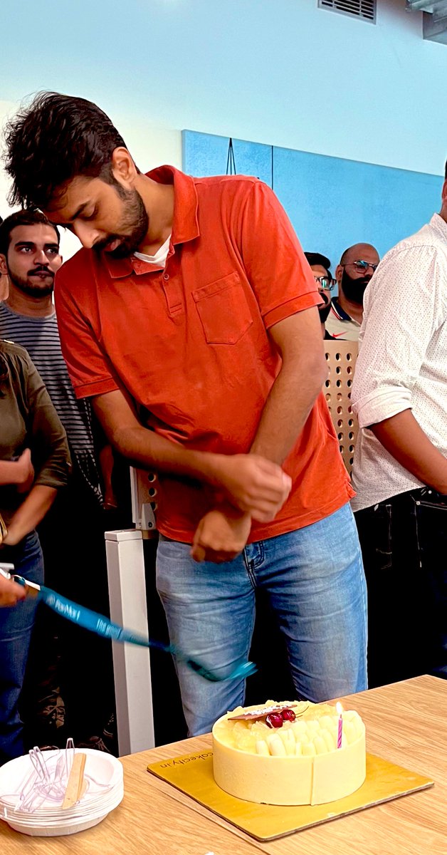 deva_anvesh's tweet image. తన ప్రశాంతతకు విడాకులిచ్చి పక్కనోడి ప్రశాంతతకోసం నానా సంకలు నాకేయ్ ఏకైక వ్యక్తి, వివేక్