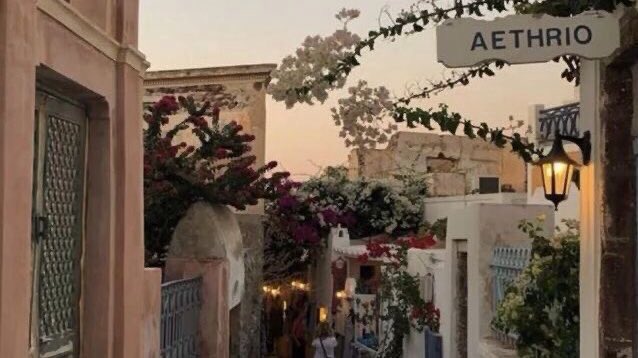 malusokay's tweet image. Summer evenings 🍸