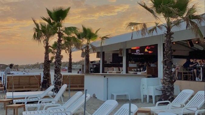 malusokay's tweet image. Summer evenings 🍸