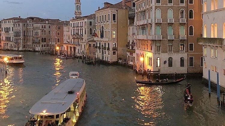 malusokay's tweet image. Summer evenings 🍸