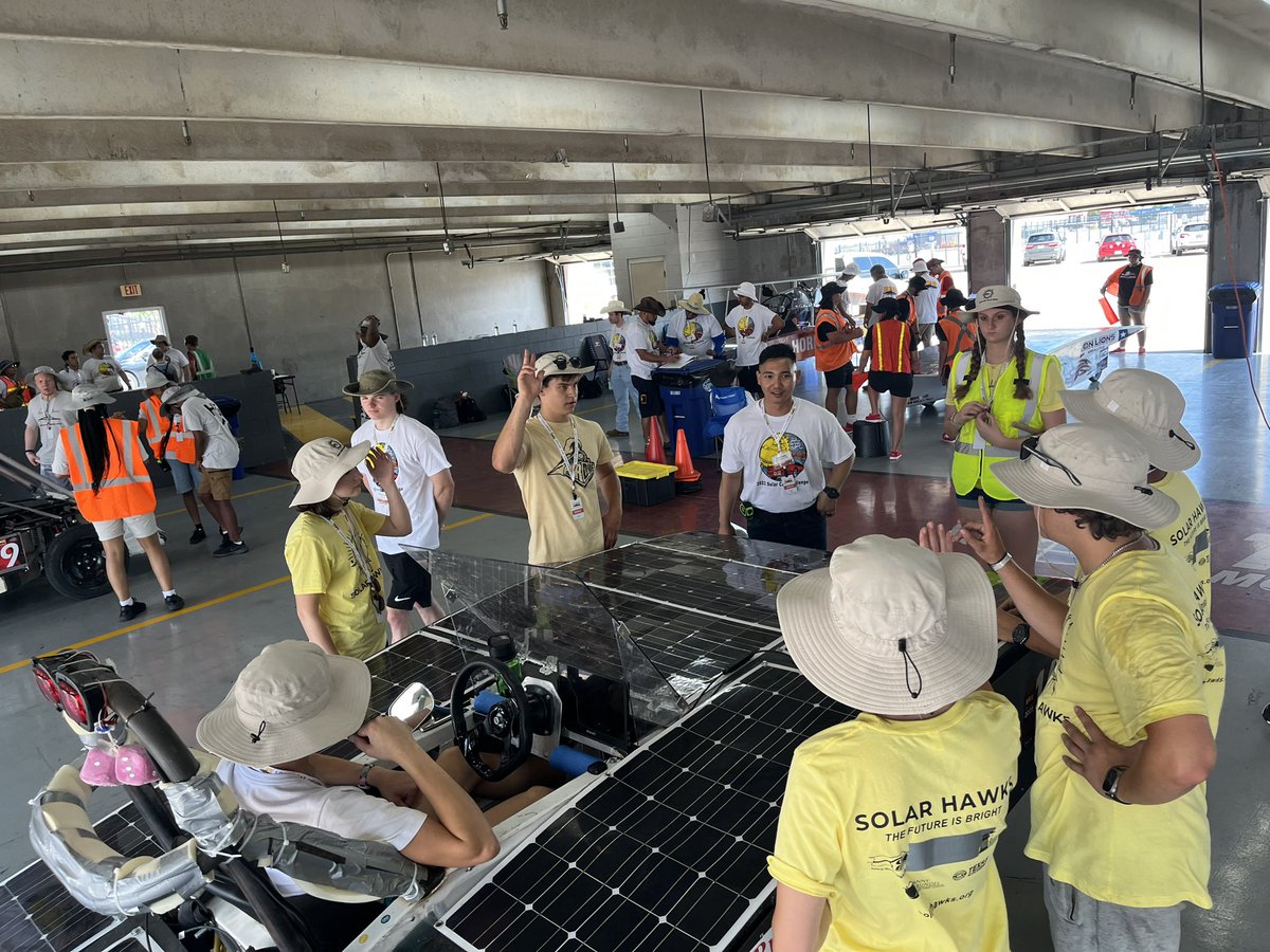 Very proud of the effort our students are putting forth to get their car through the scrutineering phase of the Solar Car Challenge here at the Texas Motor Speedway!
#AACPSAwesome
<a href="/AACountySchools/">AACPS</a>
<a href="/SRSeahawksaacps/">South River Seahawks</a> 
<a href="/SolarHawksSRHS/">Solar Hawks</a> 
<a href="/solarcarchalle1/">@solarcarchallenge</a>