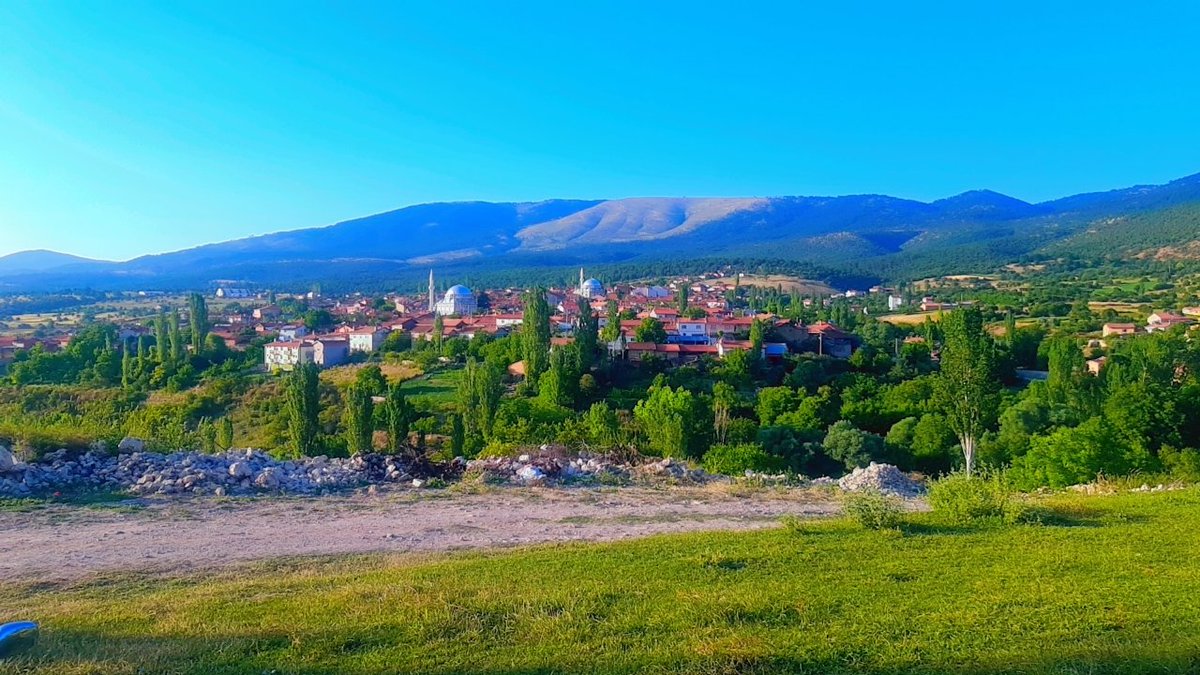 Çukurca turuncu değil, yeşil.  :)