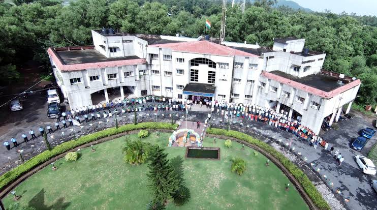 apratimsai9's tweet photo. @DrPrakashMohap1 One of the Unique Feature of this #Swarnachud Hill Range at #Mitrapur in #Remuna Block of #Balasore is it's visible from @FMUniversityBLS #VyasaVihar Campus @ #Nuapadhi!
Speaking from Experience of 5 years+ https://t.co/laeVv61Ung