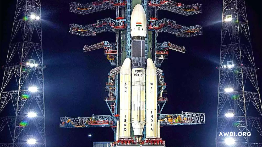 iamvinay_2k's tweet photo. Chandrayaan-3, showcasing its prowess in executing secure and soft lunar surface landings. Rocket will take-off on Friday July 14th 2:50PM (IST) from Sriharikota, Andhra Pradesh.
The spacecraft will be launched on a GSLV Mark 3 (LVM 3) heavy-lift launch vehicle. @isro.in https://t.co/I2GNxzMuT2