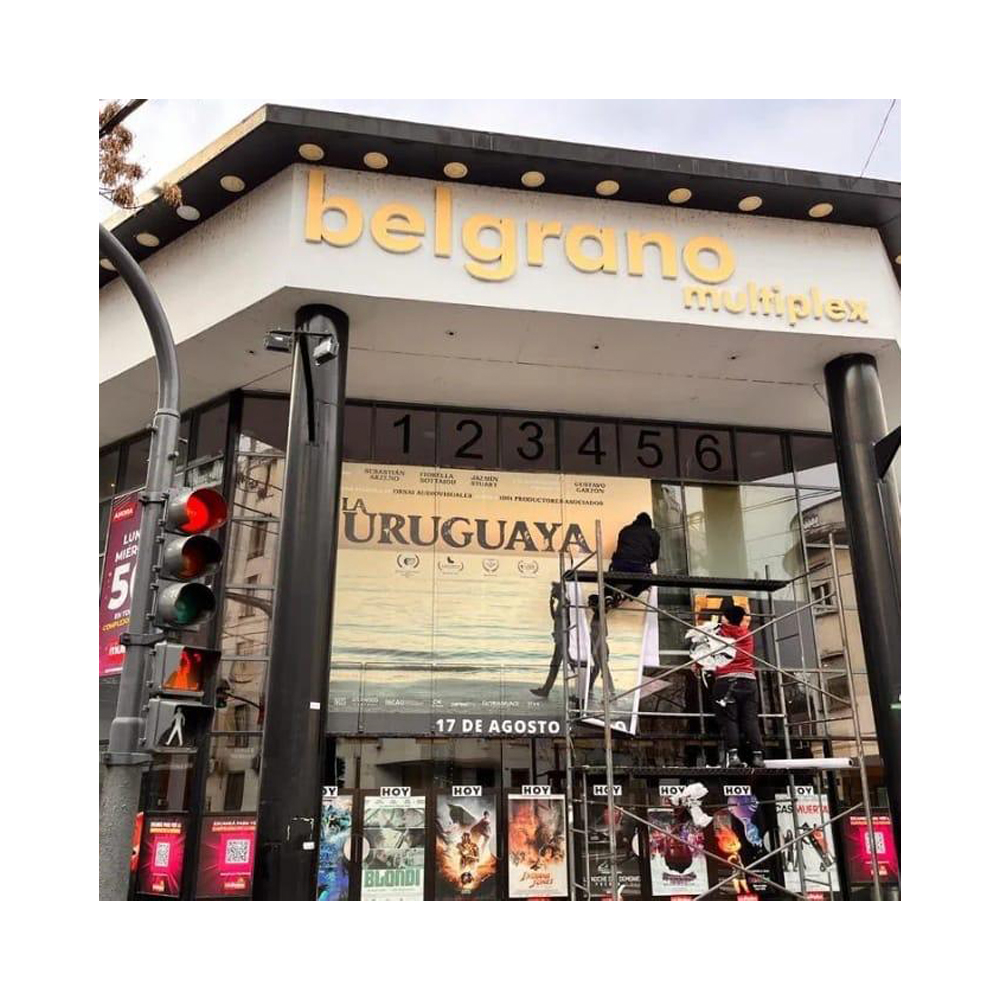 Me mandaron esta imagen y me emocioné. 1ra película 100% Orsai. Sin el INCAA ni privados. Dos mil pequeños inversores. Vendimos la película y los socios recibieron dividendos. Se estrena 17/8 en muchos cines de Argentina. ¿Pero saben qué es lo mejor? ¡Que es una película hermosa!