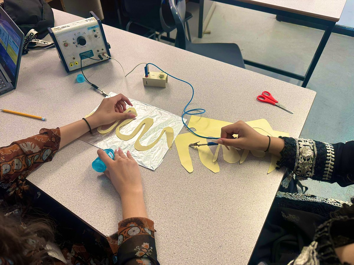 ScienceHolyhead's tweet image. Students across all years producing some creative electric maze games. Applying what they have learnt throughout the year over enrichment week. @holyhead_school #enrichmentweek #KASE #CRST