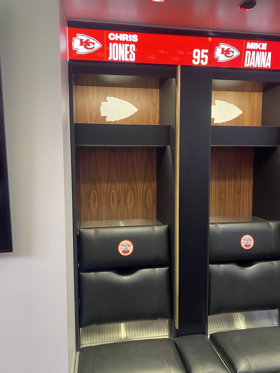 Ryan Thompson tweet media