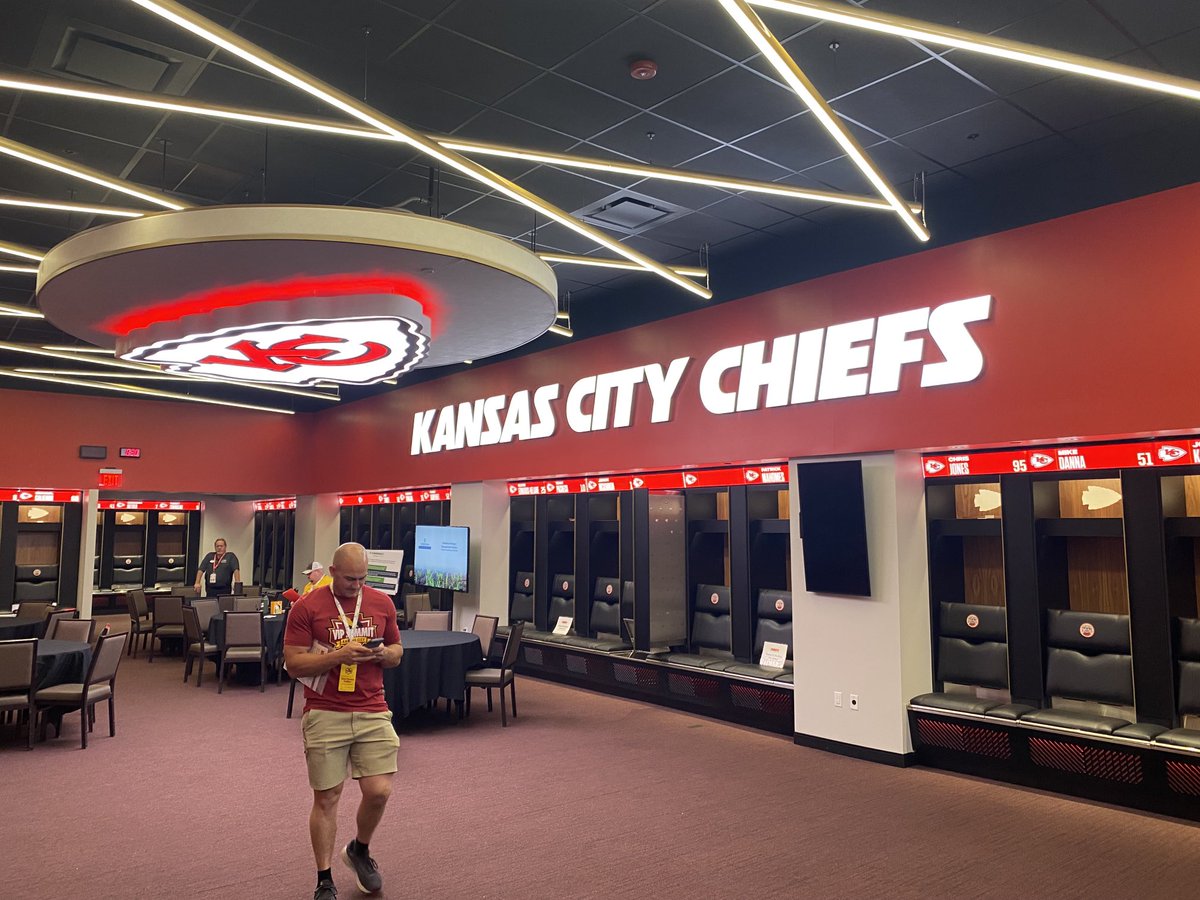 Ryan Thompson tweet media