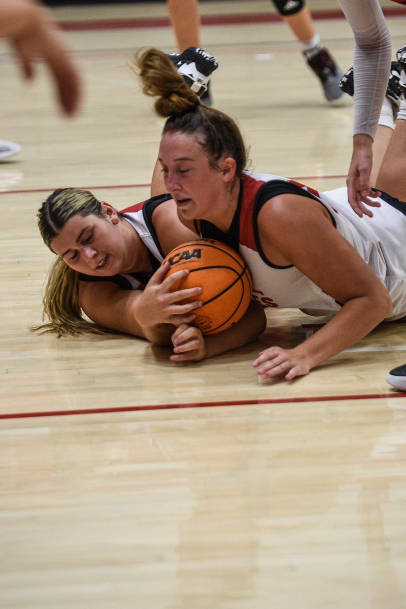 SDCoyotesWBB's tweet photo. Morning hustle. 😤

#GoYotes x #WeAreSouthDakota 🐾 https://t.co/vRfkSMZKJW