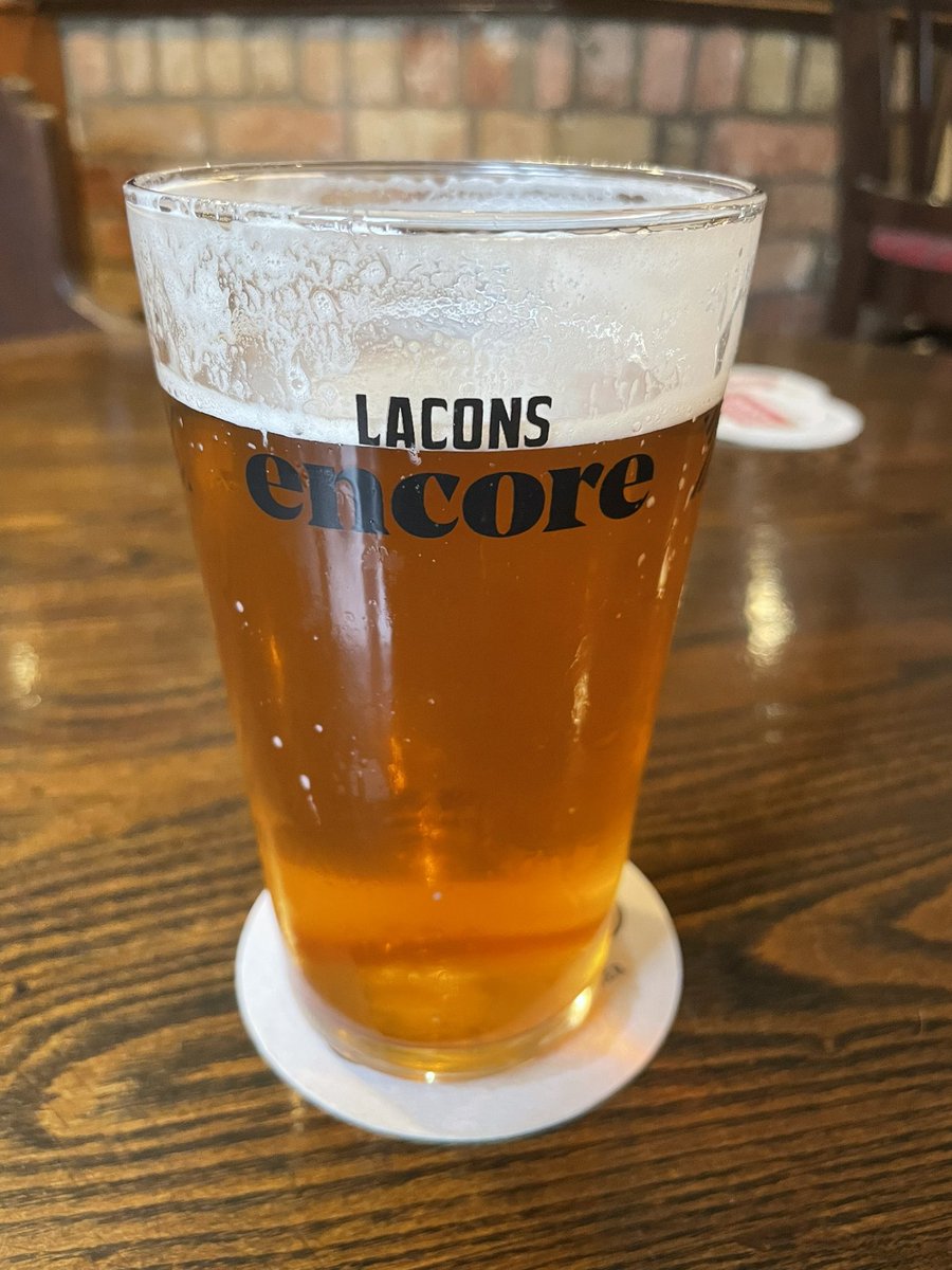 AndyKWilkinson's tweet photo. @NigelSommelier @Adnams Drinking #Lacons Encore in The West End in #Ely right now. Lovely. We were in #Cromer yesterday where I had some Lacons Legacy in The Red Lion Hotel. We thought the Fish & Chips we had there spot on too! ๐
Got to keep good pubs & brewers viable by supporting them! https://t.co/3xLPo43H7j
