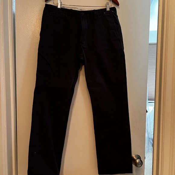 atouchofkenya's tweet photo. So good I had to share! Check out all the items I'm loving on @Poshmarkapp #poshmark #fashion #style #shopmycloset #capecodneckwear #fitzandfloyd #uniqlo: https://t.co/enAiuotHdp https://t.co/z8Xq8iQR5o
