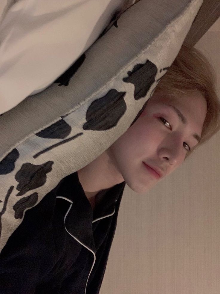 gue bingung aktif sekarang atau nanti aja kalo udh sehat..