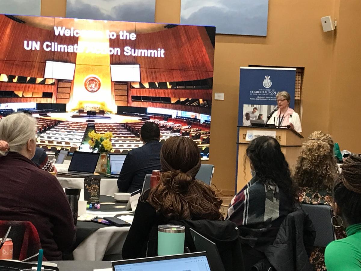 #Climate #Change is the #challenge of our times.  Craft solutions with the #En-ROADS #Climate #Interactive Simulation in the #Graduate #Diploma in #Social #Responsibility &amp; #Sustainability. Final Intake #Deadline July 31st. #Apply #Now, 6 spaces remain: conta.cc/3IcjE61