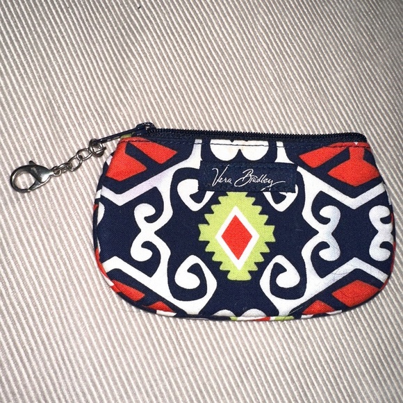 Sylvoski Boutique tweet media