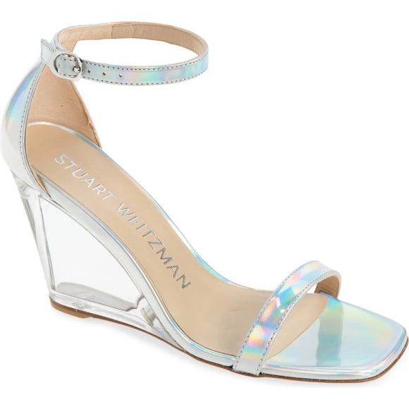 DoraRabb's tweet photo. So good I had to share! Check out all the items I'm loving on @Poshmarkapp #poshmark #fashion #style #shopmycloset #doublezeroforanthropologie #badgleymischka #stuartweitzman: https://t.co/xjzlwoi4ob https://t.co/rHcyXduzSI