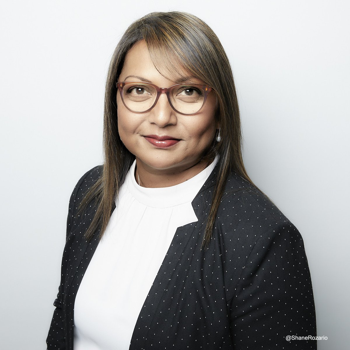FinancialEthics's tweet photo. Australian author, Sandra D'Souza and Dr. Kara Tan Bhala had a fun and informative chat on her new Amazon bestseller, From Bias to Equality https://t.co/cnYs14UOSg @sandrldsouza https://t.co/bZrKfAX3zy