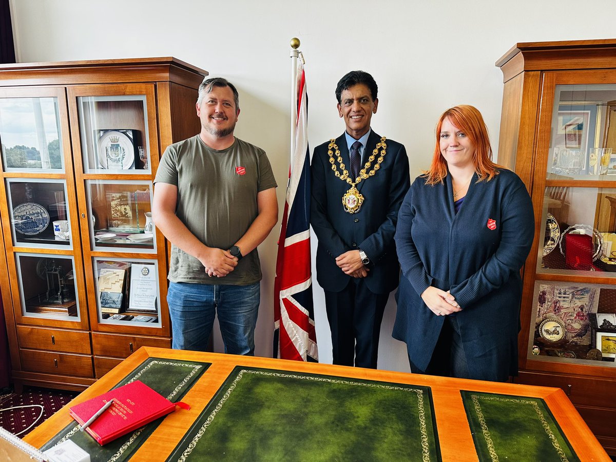 Families are struggling this time of year with the cost of Uniforms  and still providing for their children. We need businesses and organisations to help 200 school children with their uniforms. If you can help, please contact <a href="/graham_SArmy/">Graham Rogers</a>. Together we can make a difference 1/2