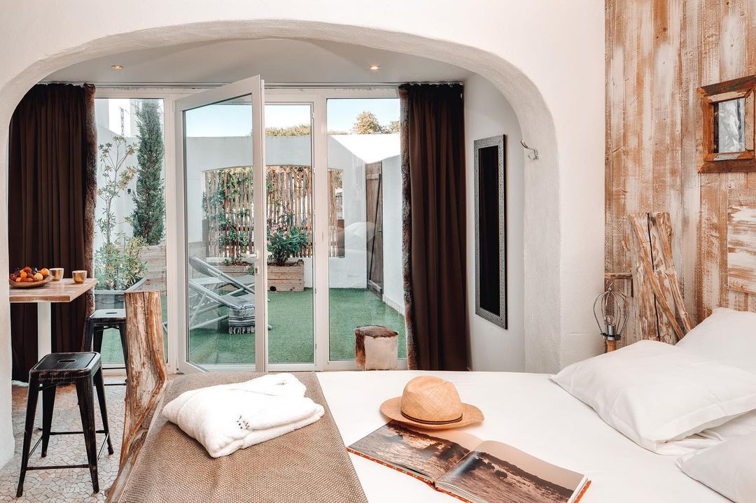 D-EDGE CRM – Formerly LoungeUp tweet media