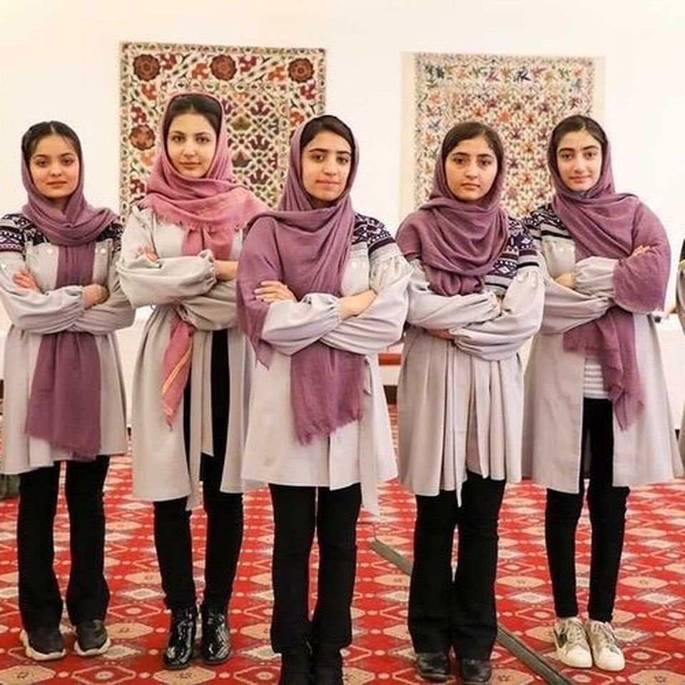 DTazeh's tweet photo. Members of the  @AfghanDreamers girls robotics team🇦🇫  have arrived safely in the U.S.🇺🇸! 

Thank you to @TamimBinHamad @RoyaMahboob @Lolwah_Alkhater @MofaQatar_EN  @QF @DCitizenfund for giving these national treasures safe refuge in Qatar and allowing them to continue on their educational journey in the U.S.

These vicars of freedom—with other brave Afghan women—are #Afghanistan’s hope, future, and soul in exile. When human rights return to Afghanistan, these engineers, educators, physicians and thought leaders will become the very pillars of her reconstruction. @FaruqiSomaya @AHaydarpour @ElhamMansoory @YasaminYasinza1 @Saghar1_1 @FlorencePouya @NahidRahimi05 @NoorzaiShabnam @asefa_amini @SAtaei8687 @SadafHamidi4 @NoorzaiShabnam @F1RSTglobal @DeanKamen @afghanevac #LetAfghanGirlsLearn 
#AfghanWomen @unwomenchief @UN_Women @UNICEFAfg