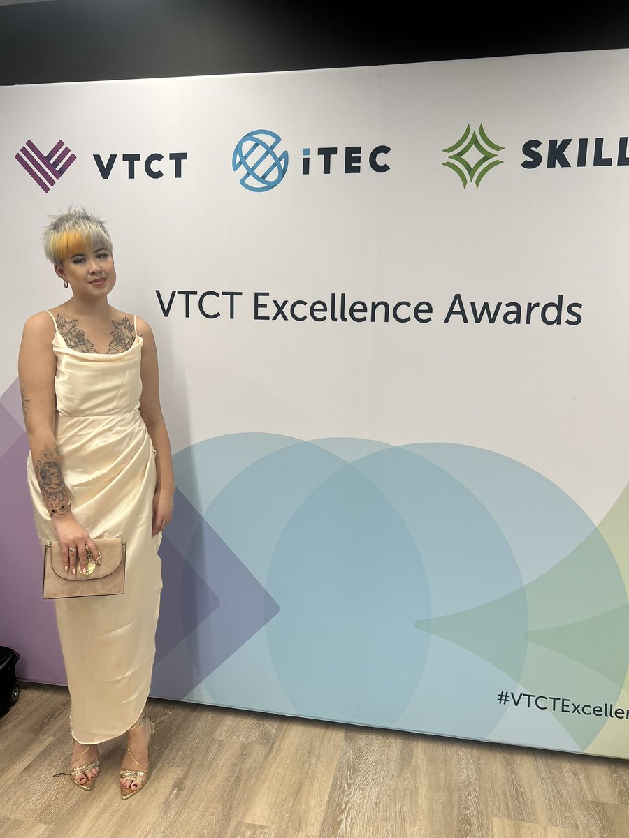 natasha_rtm's tweet photo. I’m a WINNER! 🥳

Apprentice of the year 🏆

What a journey! Firstly hard work pays off! 

2 years of training to be the BEST I can be! @blisshairdressing the journey has just begun.. I couldn't have done it with out my salon family around me!! 

#deafhairstylist https://t.co/EyNsIkHlrT