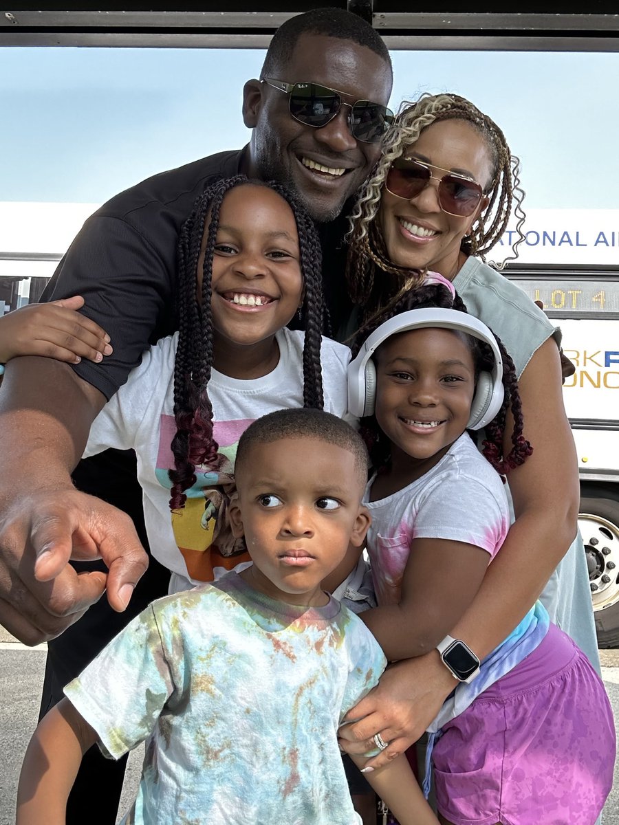 CWilliams8076's tweet image. Team Williams!! 🙏🏿❤️