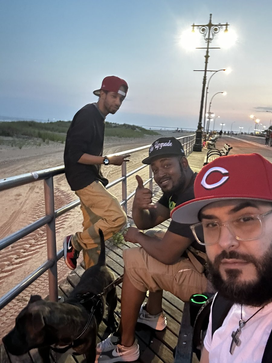 JonDonn's tweet photo. CI chillin💪🏼🌊. https://t.co/ccb7e21jVe