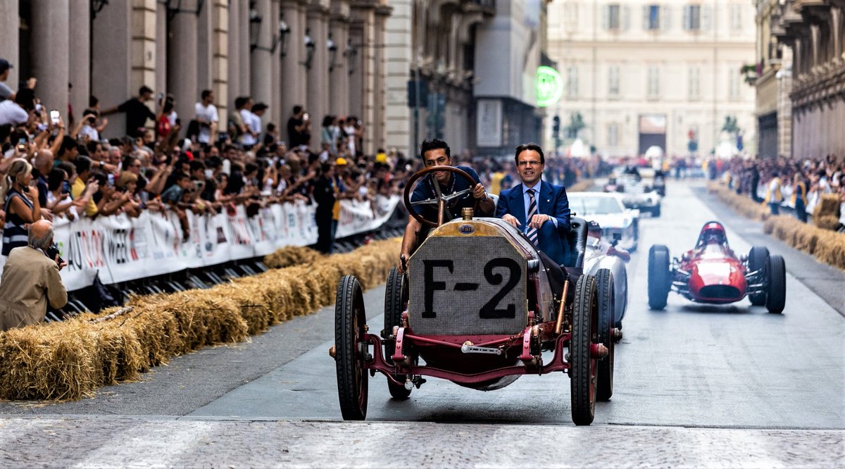 EdoardoArpaia's tweet photo. Il 2 e il 3 settembre 2023 il capoluogo piemontese torna a celebrare le automobili con la 2° edizione di AUTOLOOK WEEK TORINO, il festival del motorsport con esposti i modelli più iconici di tutti i tempi
https://t.co/J7yH40cLaV
#torino #turin #autolookweek @OgrTorino https://t.co/UVQRe4UOo1