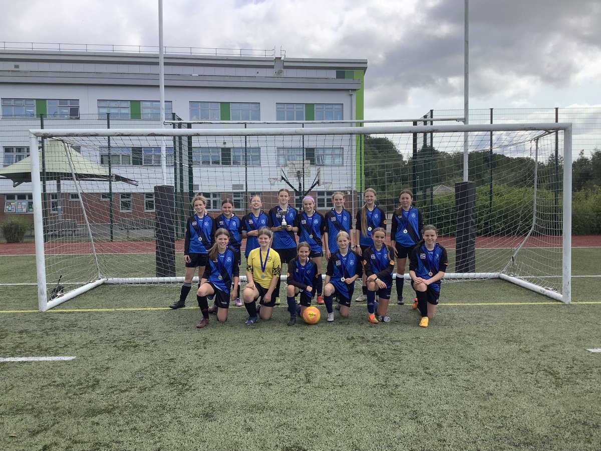 IslwynHighSport's tweet image. Unbelievably proud of this squad of girls. You played out of your skin today and gone ahead to win the U13 Caerphilly Cup v Lewis Girls. Very physical first half saw us in the lead 5-3 half time. Teamwork made the dream work and the second half showed you all deserving winners!🏆