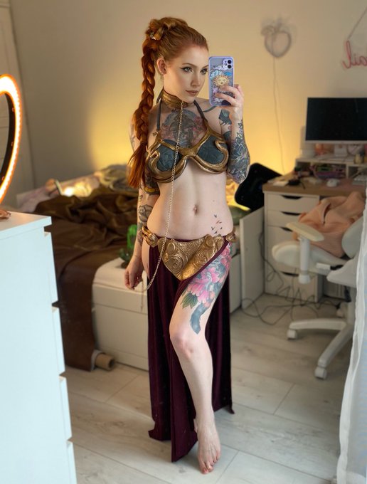 Do you like my cosplay? https://t.co/FuAJ0VCGZm