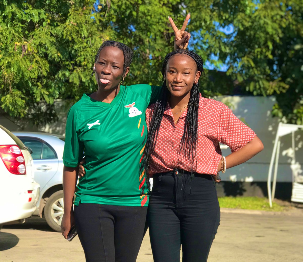 KgotsoTembo's tweet photo. ‘You start dying slowly if you avoid to feel passion &amp; it’s turbulent emotions, those that make your eyes glisten &amp; your heart beat fast.’
- Pablo Neruda.

Today was all about passion. I’m glad I got to share that vision with @WeziVMhone who’s just as passionate about football! https://t.co/89FQcmtP6m