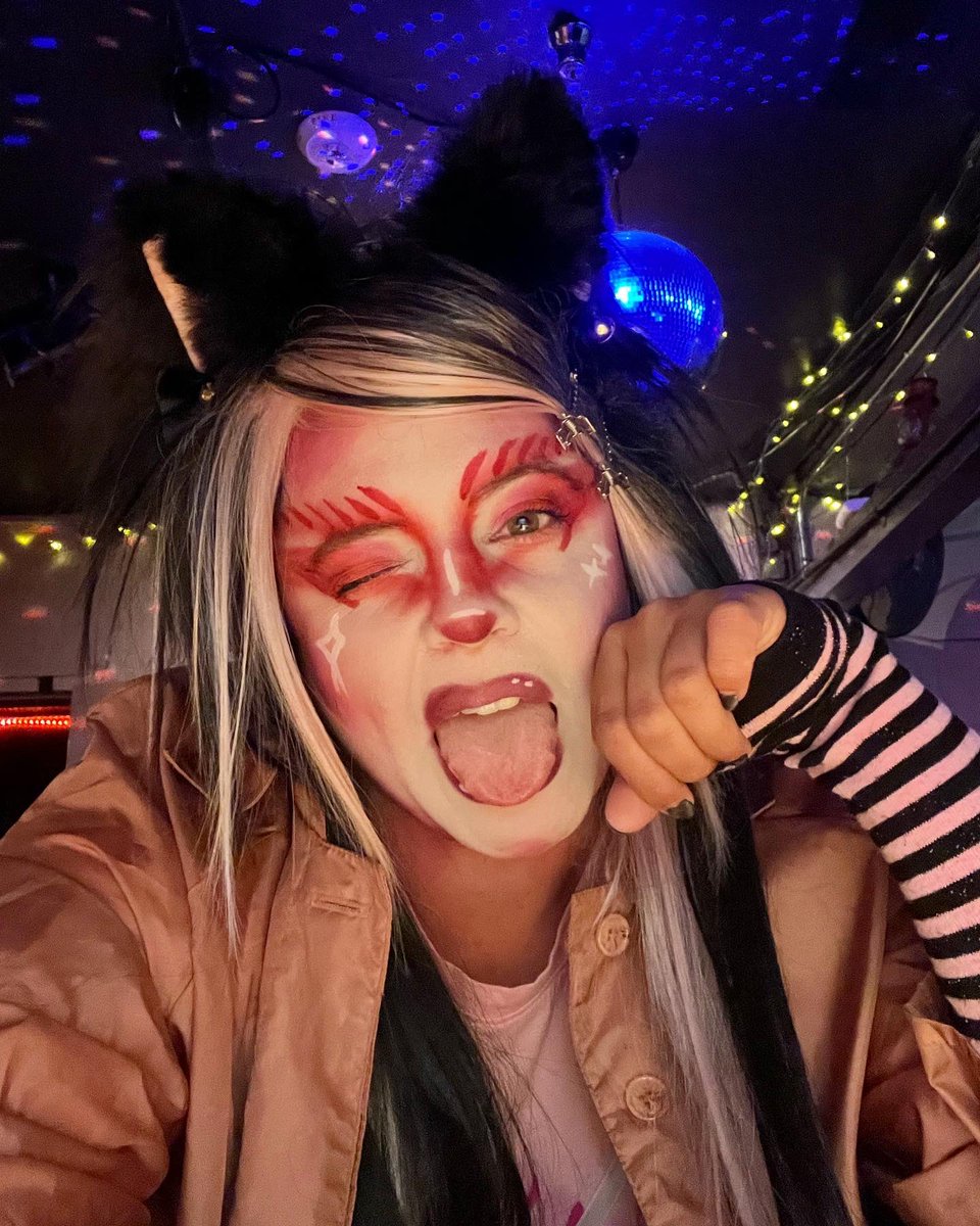 CAT GIRL MEWOOWOWOW PURRerre*~*