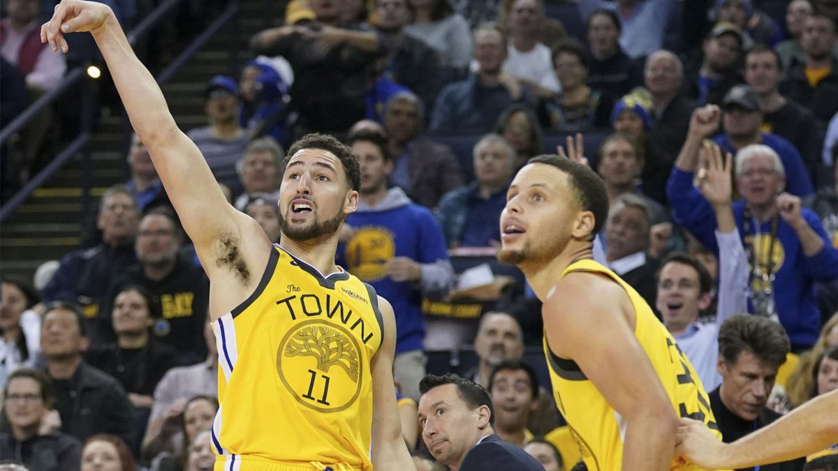 WarriorsHuddle's tweet image. Warriors Fans, what would you offer Klay for his next contract?