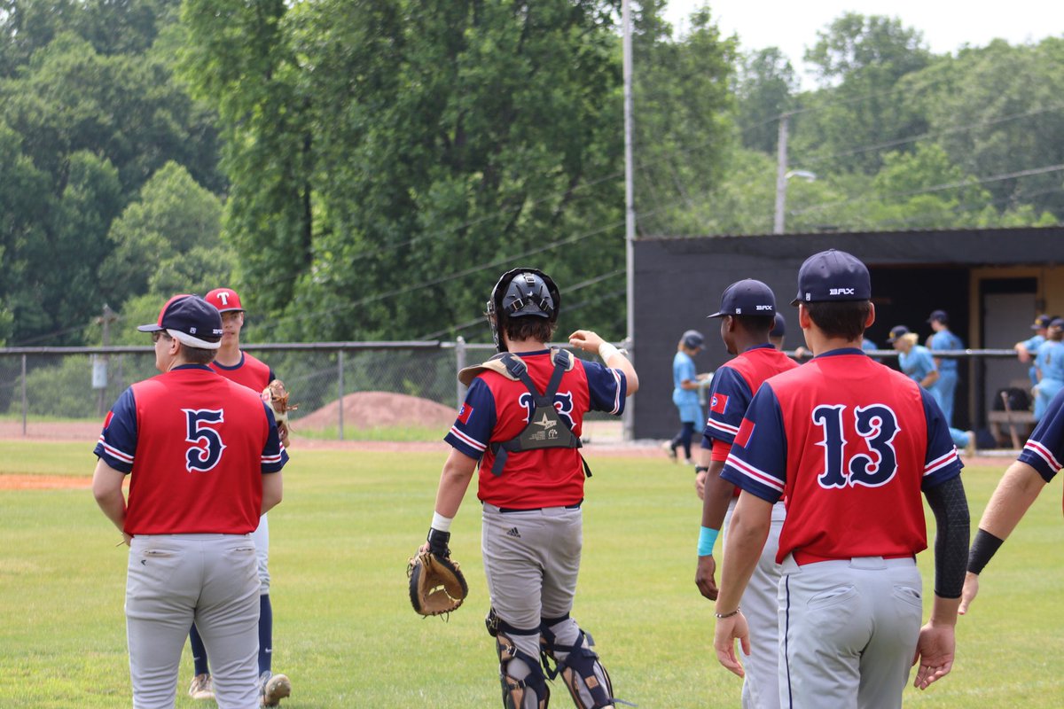 ‘BACKS 18U WINS 1-0!

Greene: CG Shutout/8SO/0BB/4H/85P
Elkins: 1-2/BB/SB
Peralta: 2-3/2B/RBI/SB

Great pitching carries the team to another W!