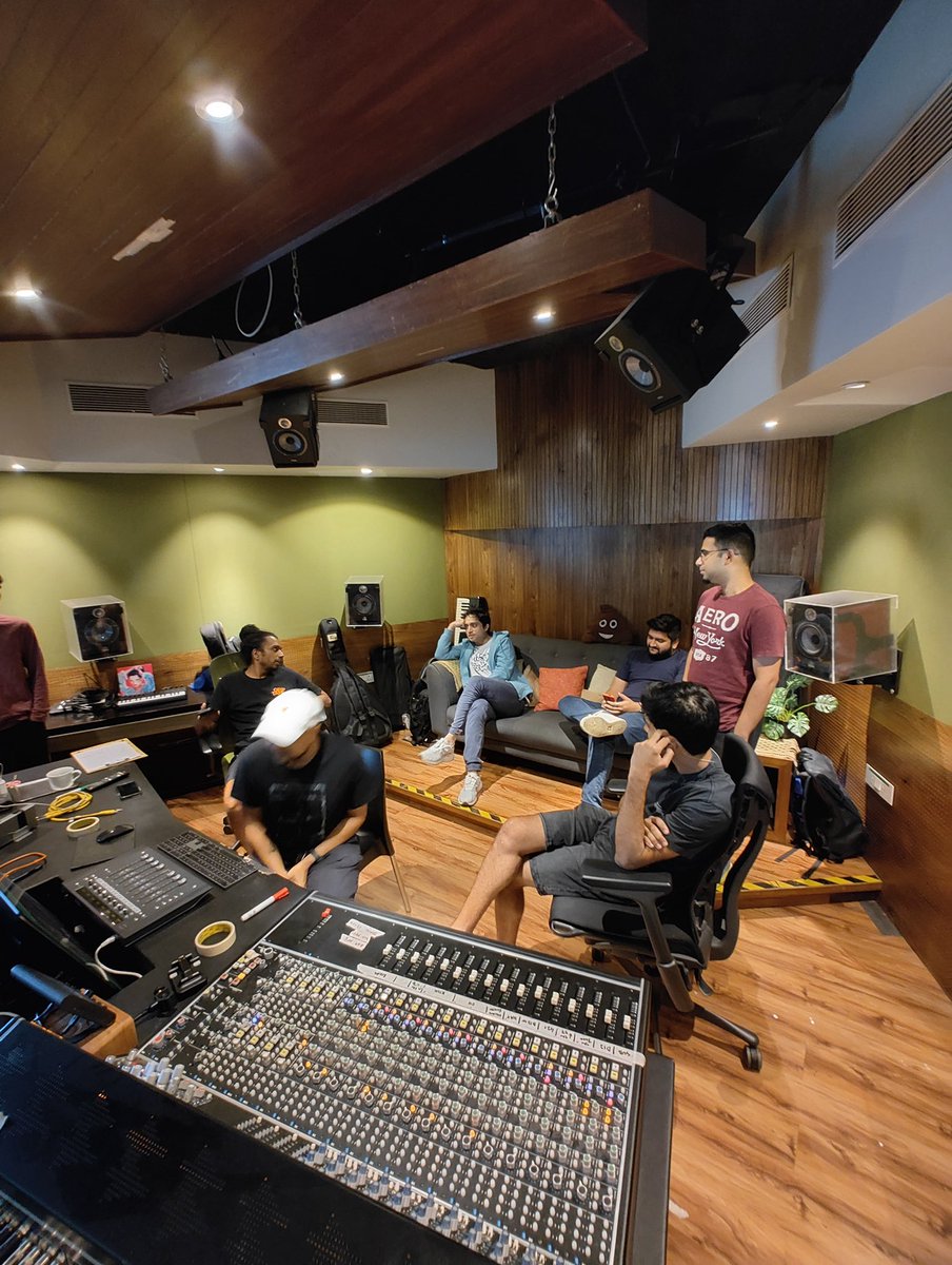 nikhilmusic_'s tweet photo. Felt so good recording the band live today. Usually I record the guitars first, then sing on them, then get the drums, bass, keys done on software. Today we had the whole band playing together. Takes the song vibe and dynamic to a different level. 
Four songs. Coming soon ;) https://t.co/Z2pGhtwijT