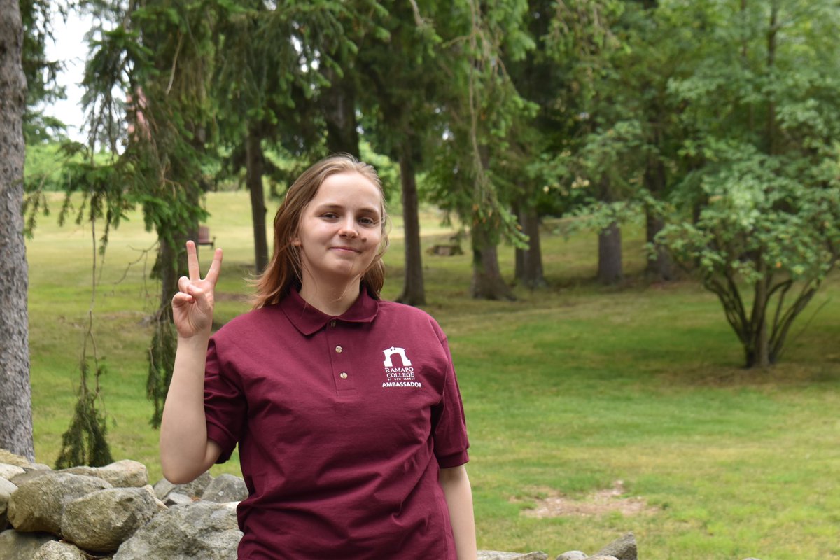 RCNJAdmissions's tweet photo. Meet Sarah-(She/Her, They/Them) a Political Science major with minors in Civil and Community Leadership and Psychology from Edison, NJ. Her favorite part about being a tour guide is sharing her story with people and helping prospective and admitted students start their own story. https://t.co/JzvDnFcB1N