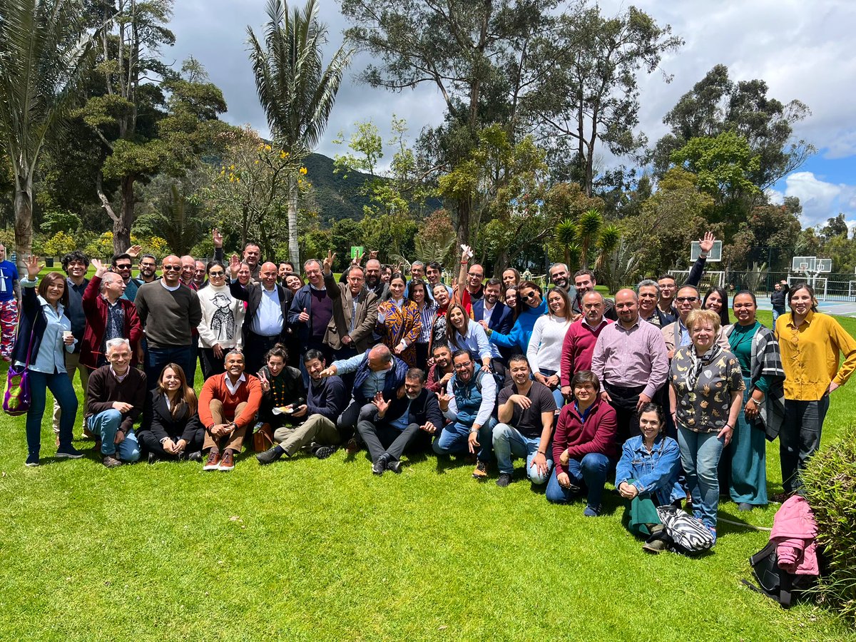 FIGRIExternado's tweet photo. 💡TODOS SOMOS FIGRI🧡, un gran espacio para compartir ideas en equipo 🤜🏻💥🤛🏻

 @OrdonezGonzalo @UExternado @SoyFIGRI @FIGRIEscuelaRI @EscuelaGobFigri @FIGRI_EFNI https://t.co/6kzGV8XnZw