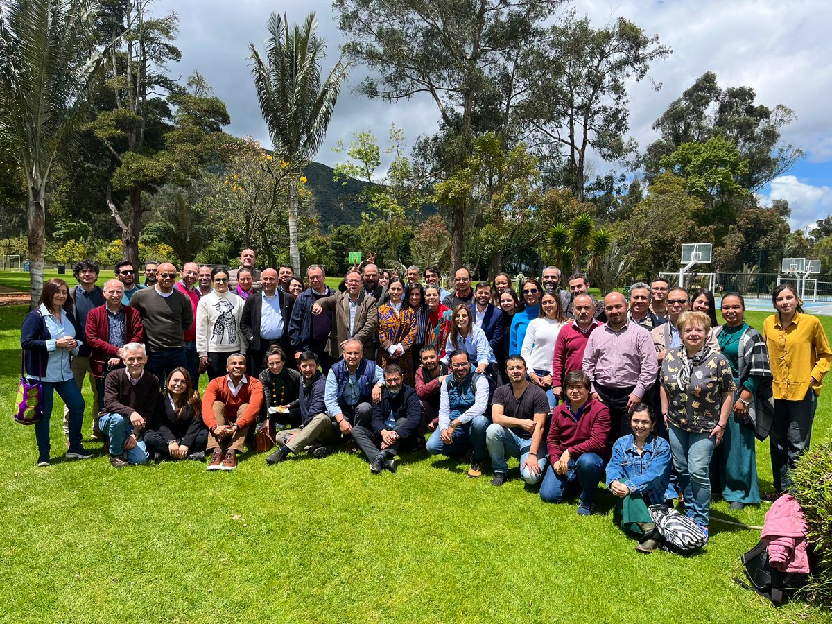 FIGRIExternado's tweet photo. 💡TODOS SOMOS FIGRI🧡, un gran espacio para compartir ideas en equipo 🤜🏻💥🤛🏻

 @OrdonezGonzalo @UExternado @SoyFIGRI @FIGRIEscuelaRI @EscuelaGobFigri @FIGRI_EFNI https://t.co/6kzGV8XnZw