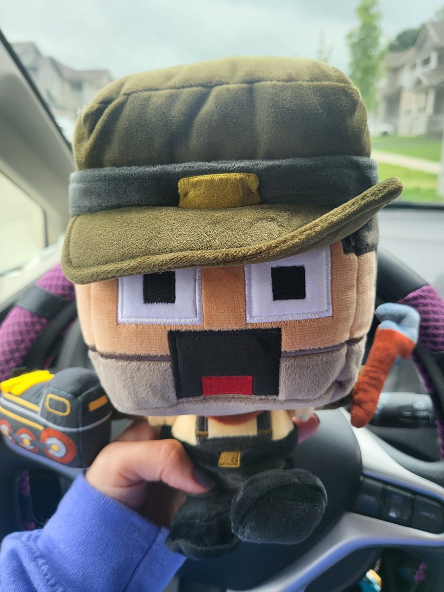 RobinIsSocial's tweet photo. They came! I have two more amazing plushies!! My daughter has already stolen them from me.. @ZedaphPlays and @WorldofKeralis https://t.co/68u7M1UgZr