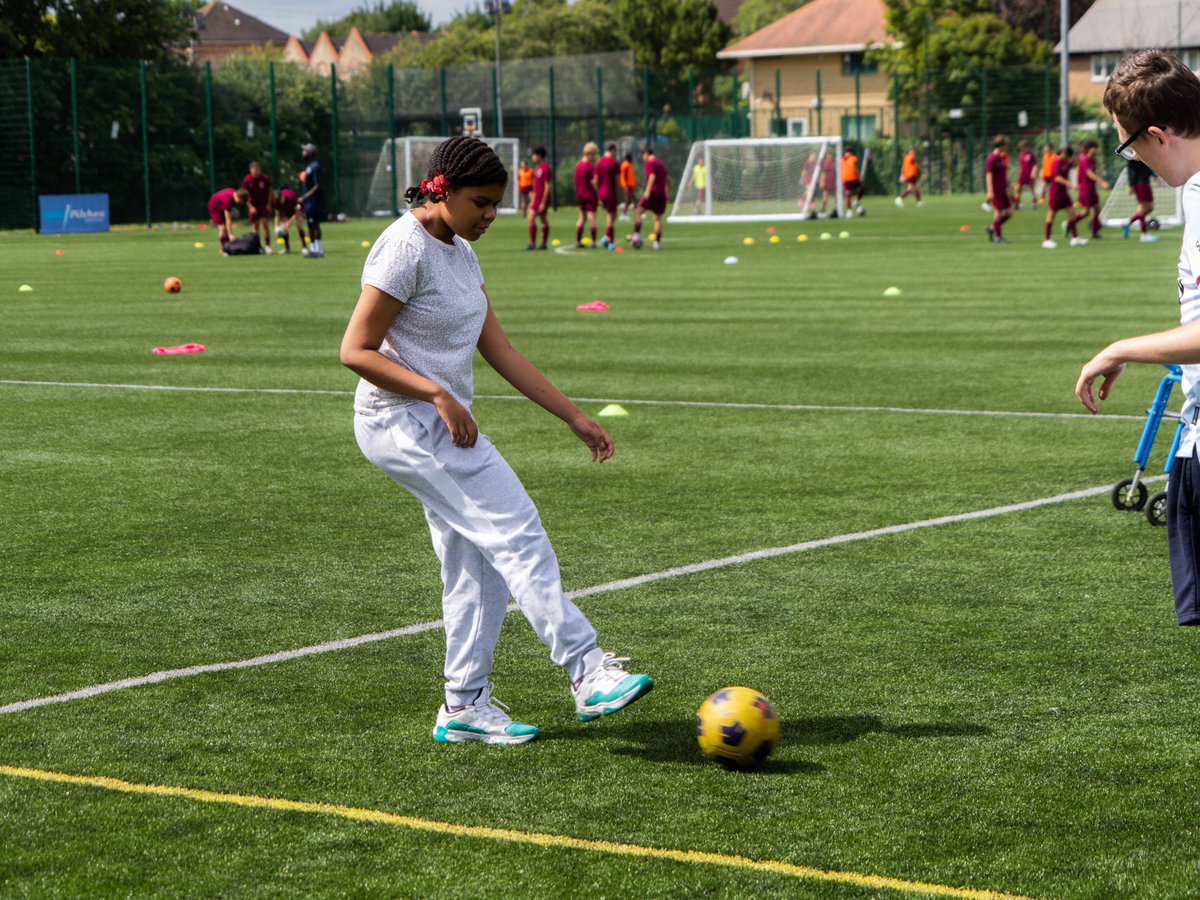 WHUFoundation's tweet photo. Celebrating the fantastic students from Corbets Tey! 🎉

They've conquered their fears and finished our 10-week #SEND programme, growing in confidence every step of the way. Well done on your amazing journey! 👏 https://t.co/bfKsA1ZVGP