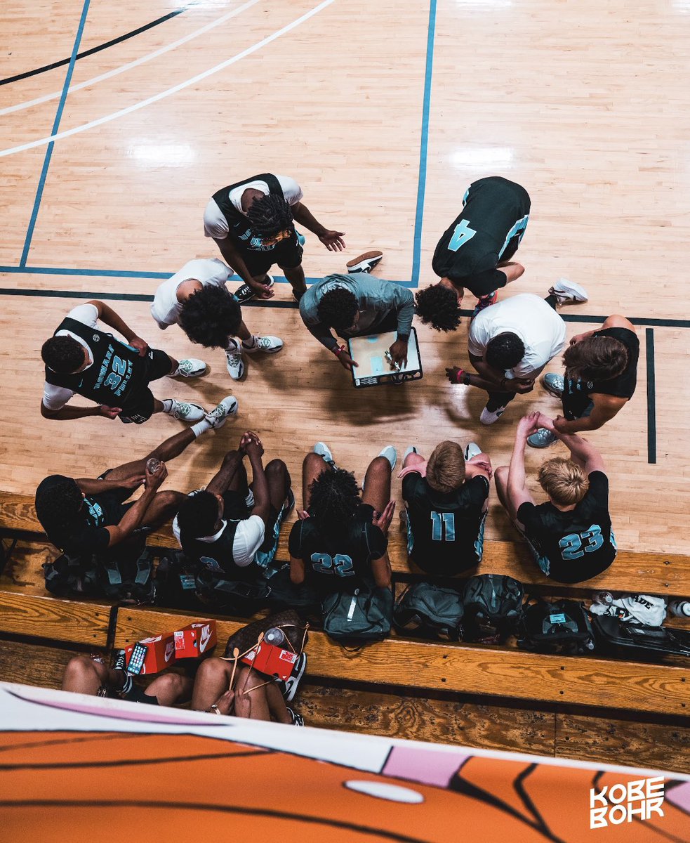 JackRobison17's tweet photo. Thank you @PulleyHoops &amp; @Team1Tyus for everything. I couldn’t ask for a better program and family to be a part of! https://t.co/3H9EW03hgV