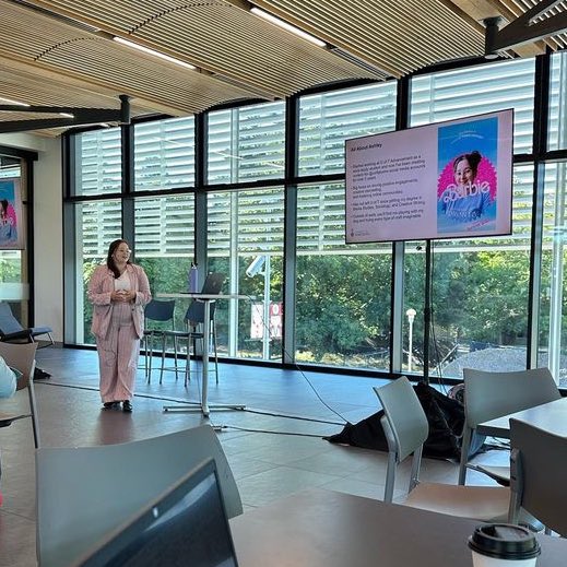 ashleydmeehan's tweet image. Thank you @psewebconf for the opportunity to do my first solo presentation! I had a lot of fun talking through Instagram content and I hope it was a BOP 💁‍♀️✨
#pseweb