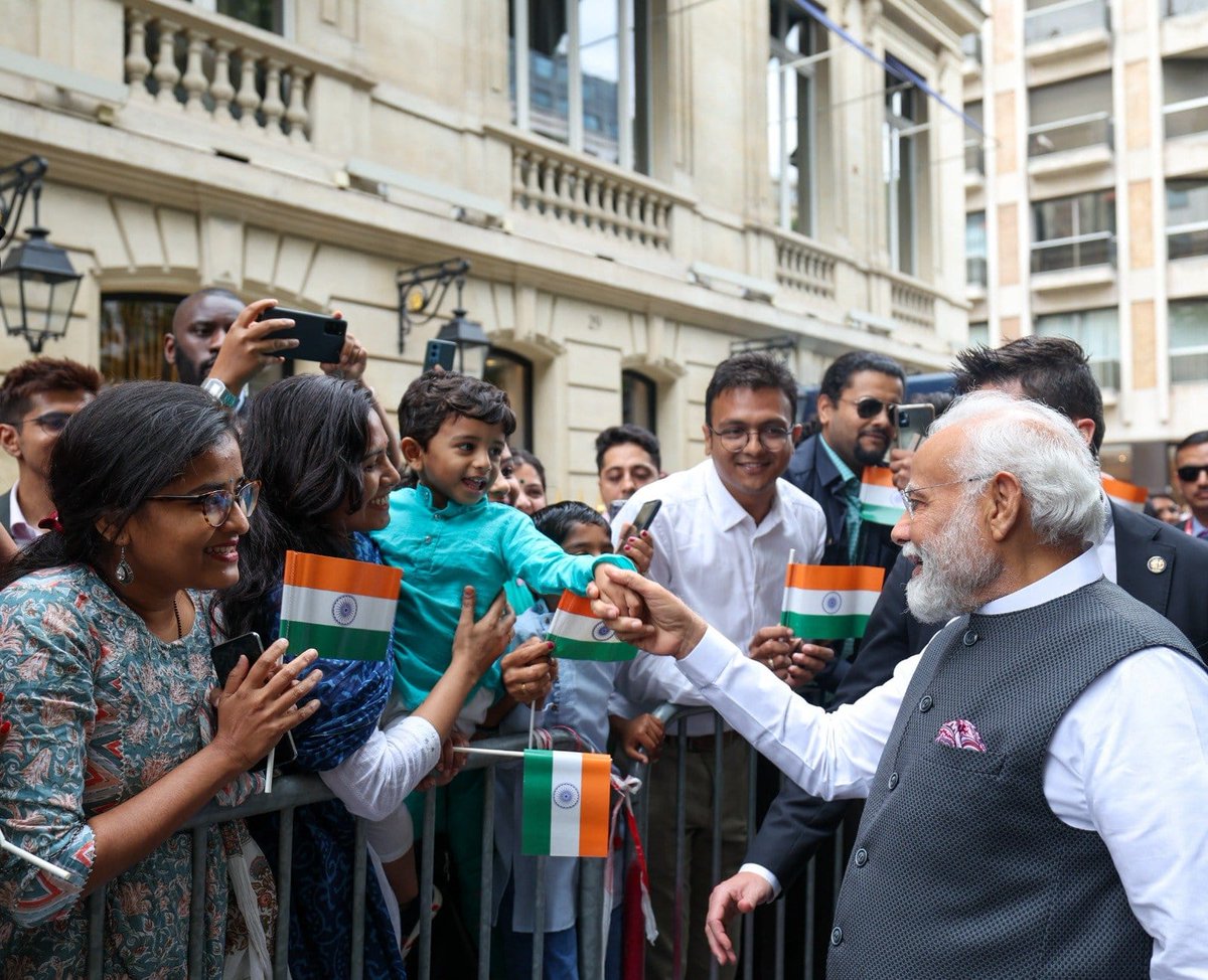 Tejasvi_Surya's tweet photo. PM Shri @narendramodi ji’s two-day visit to France marks a crucial milestone in our diplomatic ties.

His presence as Guest of Honor for #BastilleDay carries immense significance as it celebrates 25 years of our strategic partnership with France. 

His discussions with President @EmmanuelMacron & interactions with Indian diaspora will strengthen our bilateral relations further.

#ModiInParis