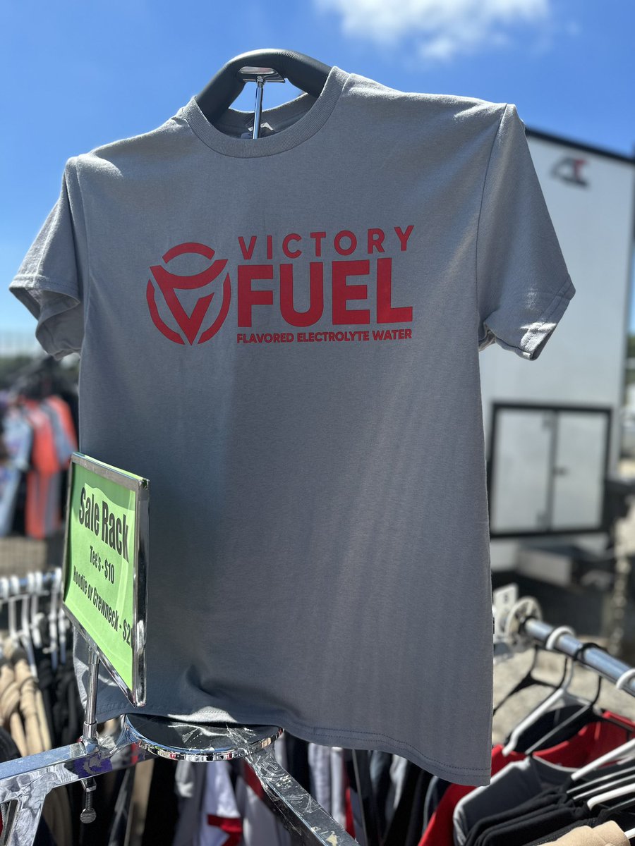 Need a cold Victory Fuel and a tshirt? Come see us behind turn 1 here at Eldora ⛽️

#FuelYourVictory | DrinkVictory.com