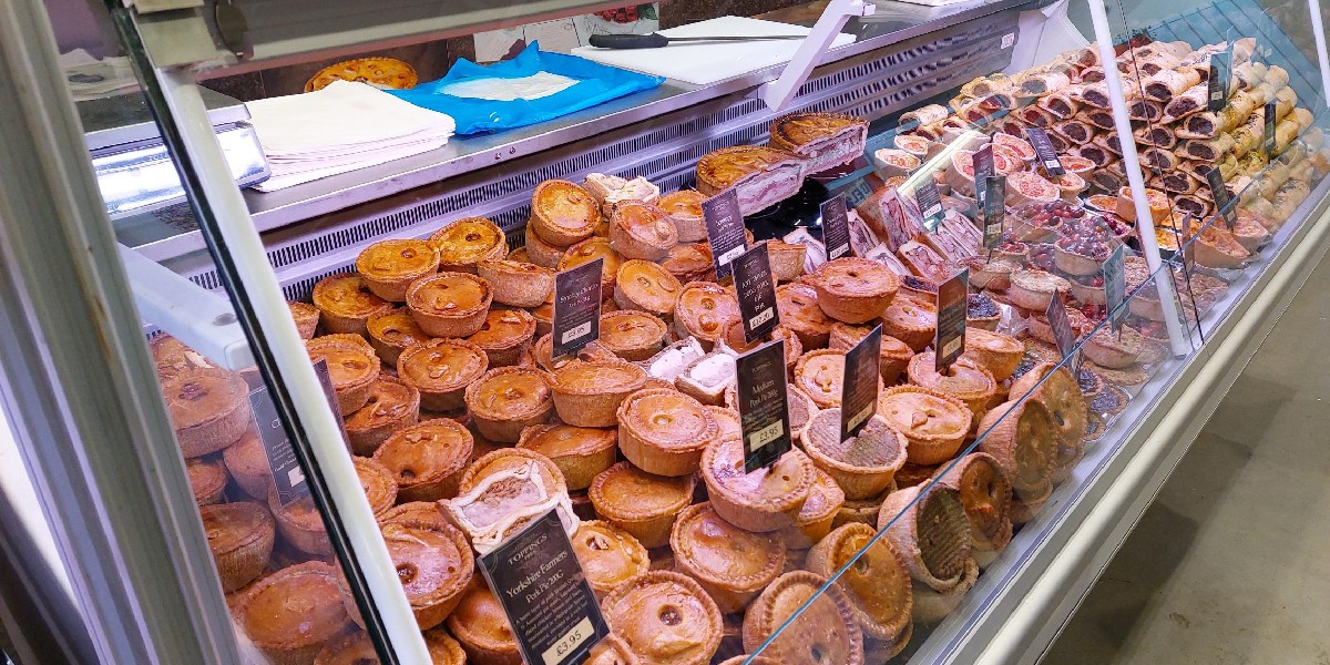 Toppings Pies tweet media